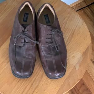 Bass brown dress shoes